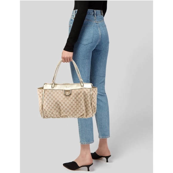 Gucci Handbags - Gucci monogram gold metallic calfskin leather linen bag purse